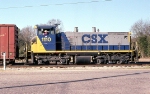 CSX 1110 switching cars